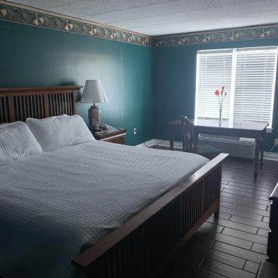 Deluxe One-Bedroom Suite with River View French Quarter Inn Promo Code