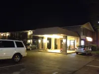 Oasis Motel by the Falls Hotel a 