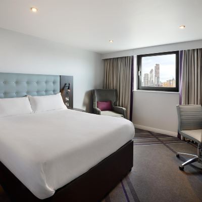 Superior Double Room Premier Inn Manchester Trafford Centre West Promo Code