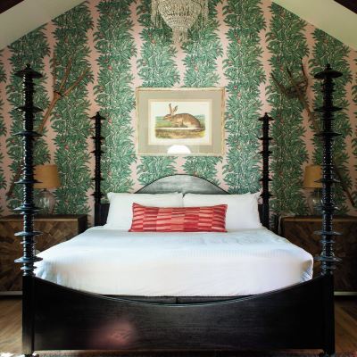 English Suite Camp Lucy Promo Code