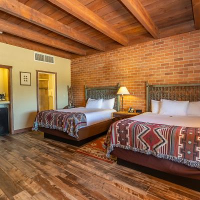 Room (Road Runner Ridge Salas with 2 Queens) Tanque Verde Ranch Promo Code