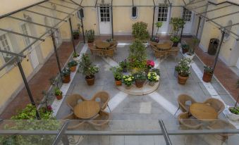 Hotel Carlton On The Grand Canal - Housity