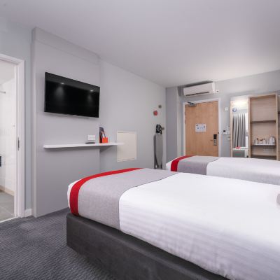 Wheelchair Access Twin Room Holiday Inn Express Burnley M65 Jct 10, an IHG Hotel Promo Code