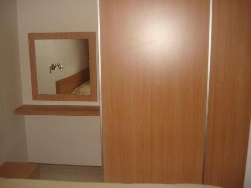 两卧室公寓（4名成人+2名小童）