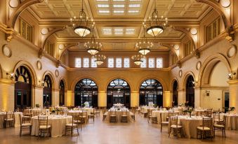 Renaissance Minneapolis Hotel, the Depot