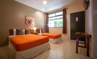 Hotel Diria Santa Cruz - Housity