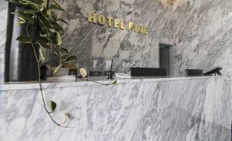 Fine Hotel