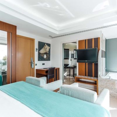 Premium Room, Balcony, Oceanfront (Life)