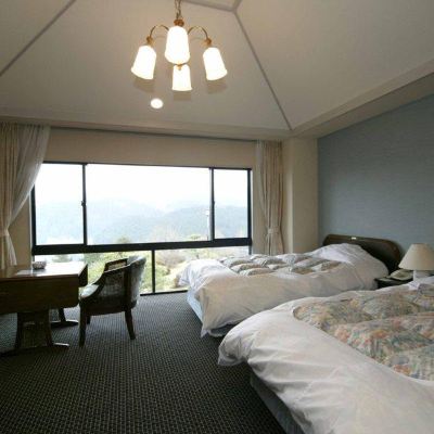 ツインルーム with エキストラベッド 青蓮寺レークホテル クーポン