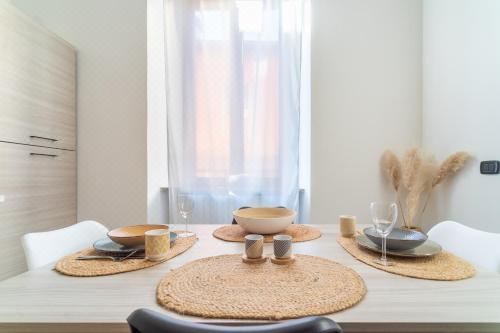 Grand Central 1845 - Meliora Apartments Apartment With Balcony