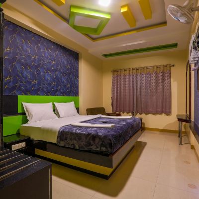 Deluxe Double Room Sarkar Palace Promo Code
