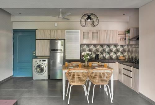 Large 1BHK Apartment by tisyastays One-Bedroom Apartment