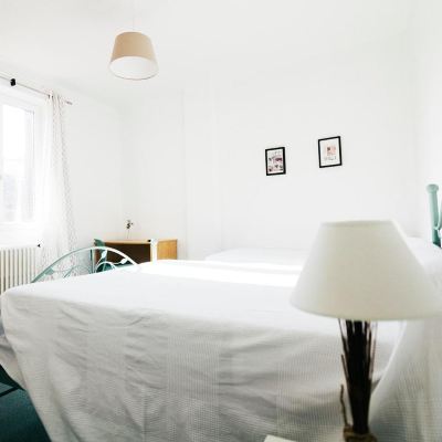 Standard Triple Room with Private Bathroom Hôtel Restaurant le Lion d'Or Promo Code