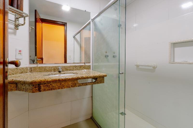 标准三人情侣房+1