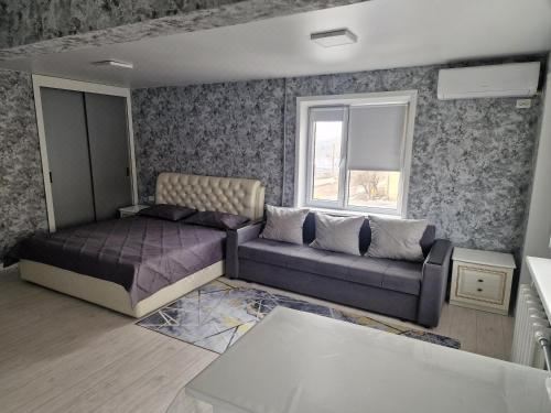 One-room apartment for rent near the lake One-Bedroom Apartment With Lake View