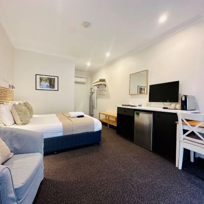 Courtyard Queen Room Berrima Bakehouse Motel Promo Code