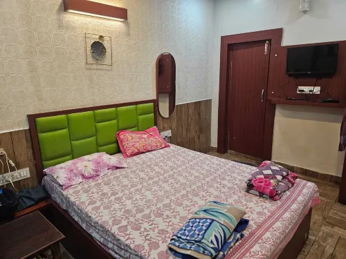 New Bhabani Hotel