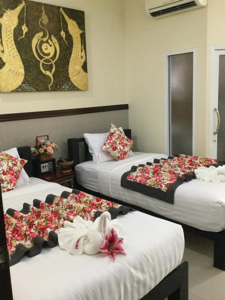 ห้องทวิน ห้ามสูบบุหรี่