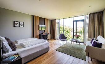Hotel Breitenburg - Housity