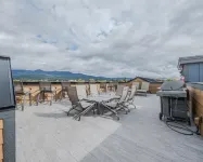 Whitefish Loft, Downtown Condo for 6