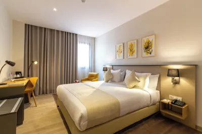 Golden Tulip Opera Alger Hotel a 