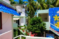 Harmonia - Sunbeha resort Отели в г. 