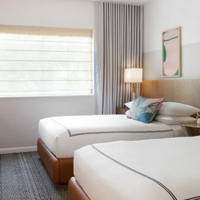 2 Double Room Kimpton Surfcomber Hotel, an IHG Hotel Promo Code
