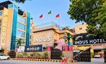 Indus Hotel - Housity