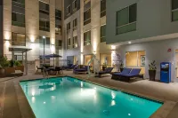 Hampton Inn & Suites Los Angeles - Glendale