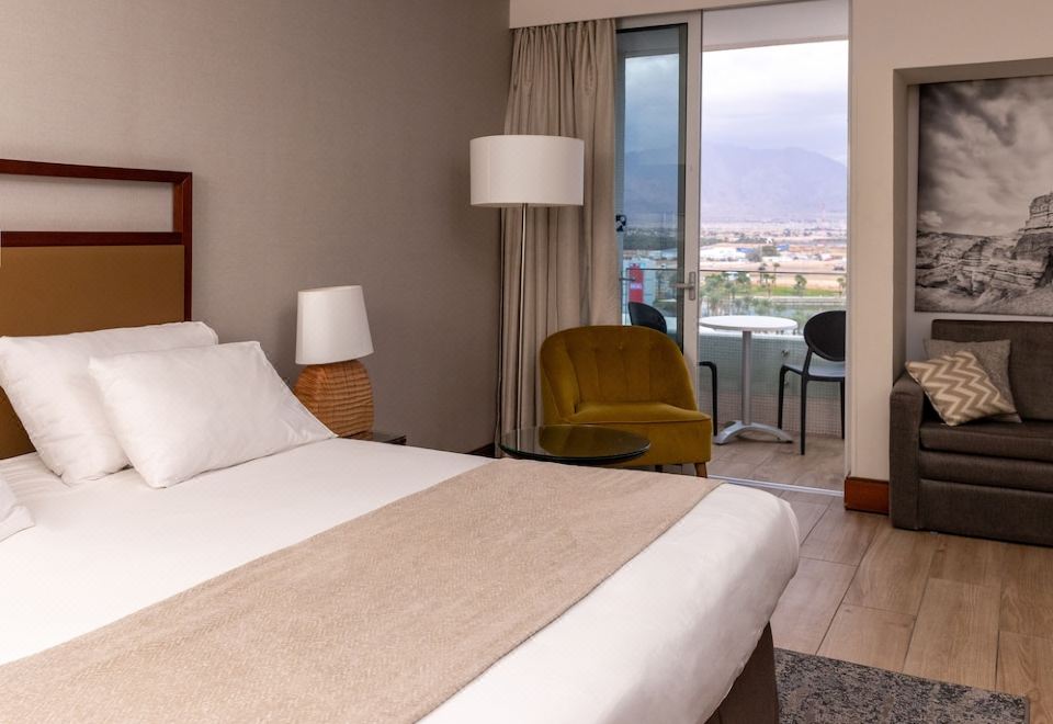 Mountain View Room