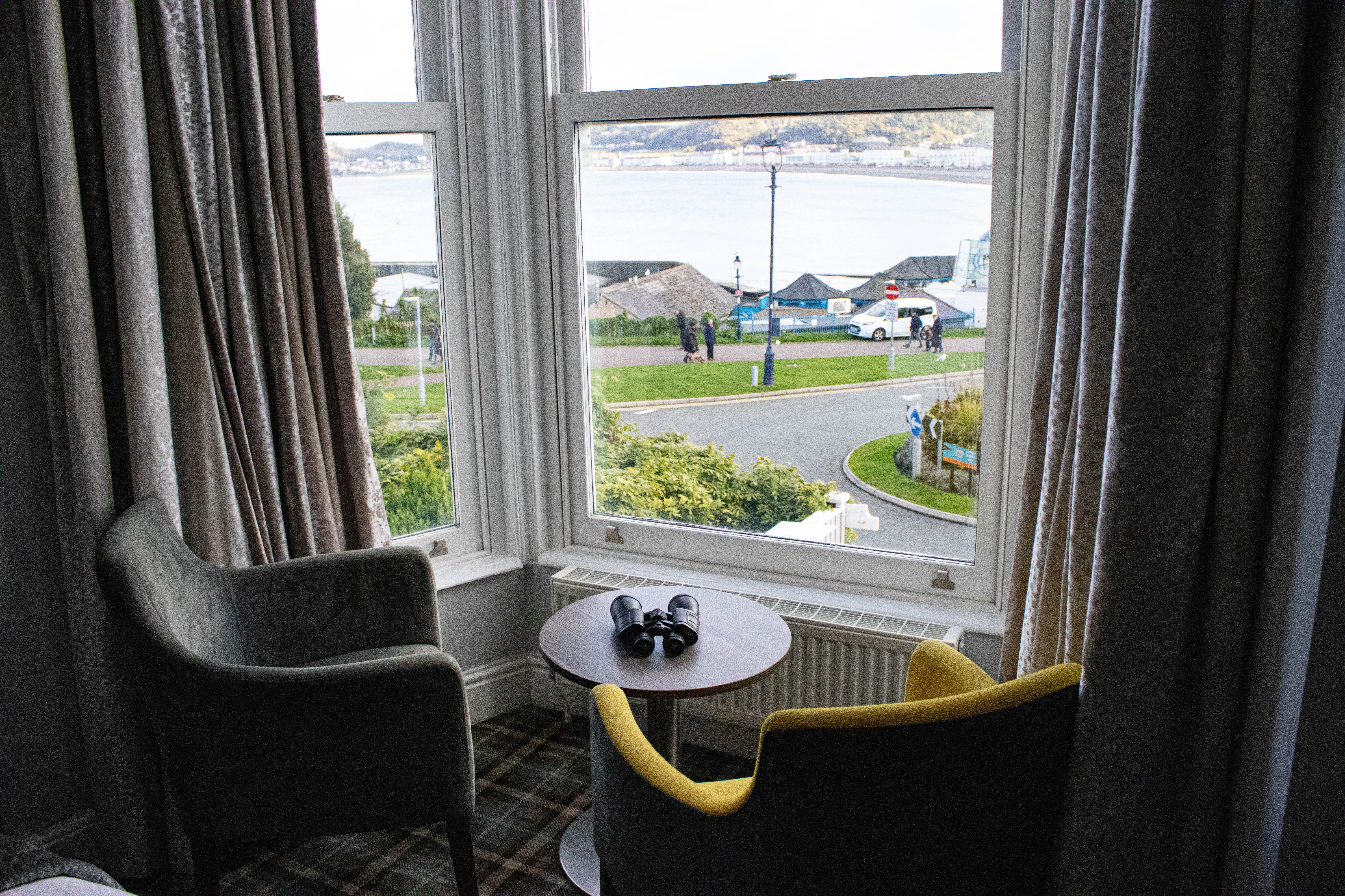 海景高级双人或双床间