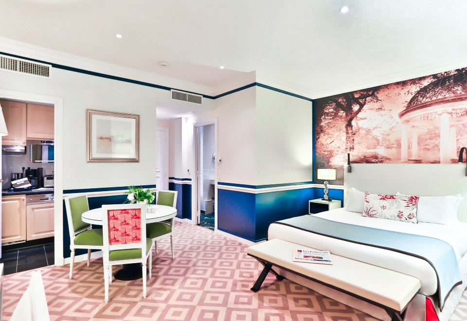 Fraser Suites le Claridge Champs-ElyséesDeluxe King Suite