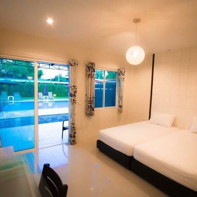 Deluxe Room Maple Tree Resort Promo Code