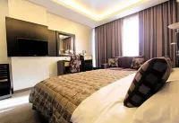 Elite Hotel & Spa Hotele w: 