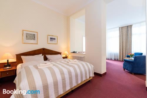 带阳台的家庭公寓-森林侧