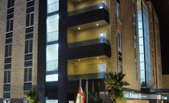 Tilal Almadina Hotel & Suites
