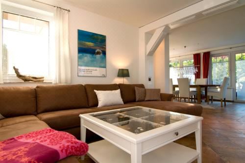 带露台的两卧室公寓-Weststrand