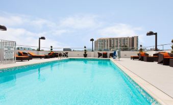 Holiday Inn Express North Hollywood - Burbank Area, an IHG Hotel