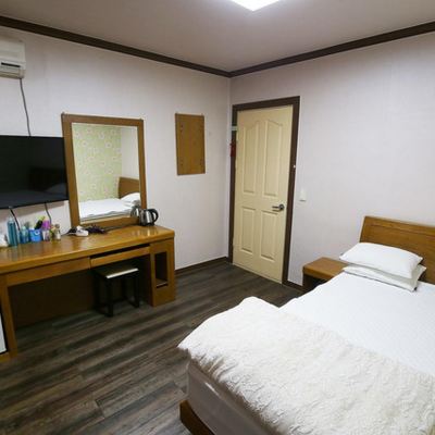 스탠다드룸 Nonsan Hwangje Motel 쿠폰