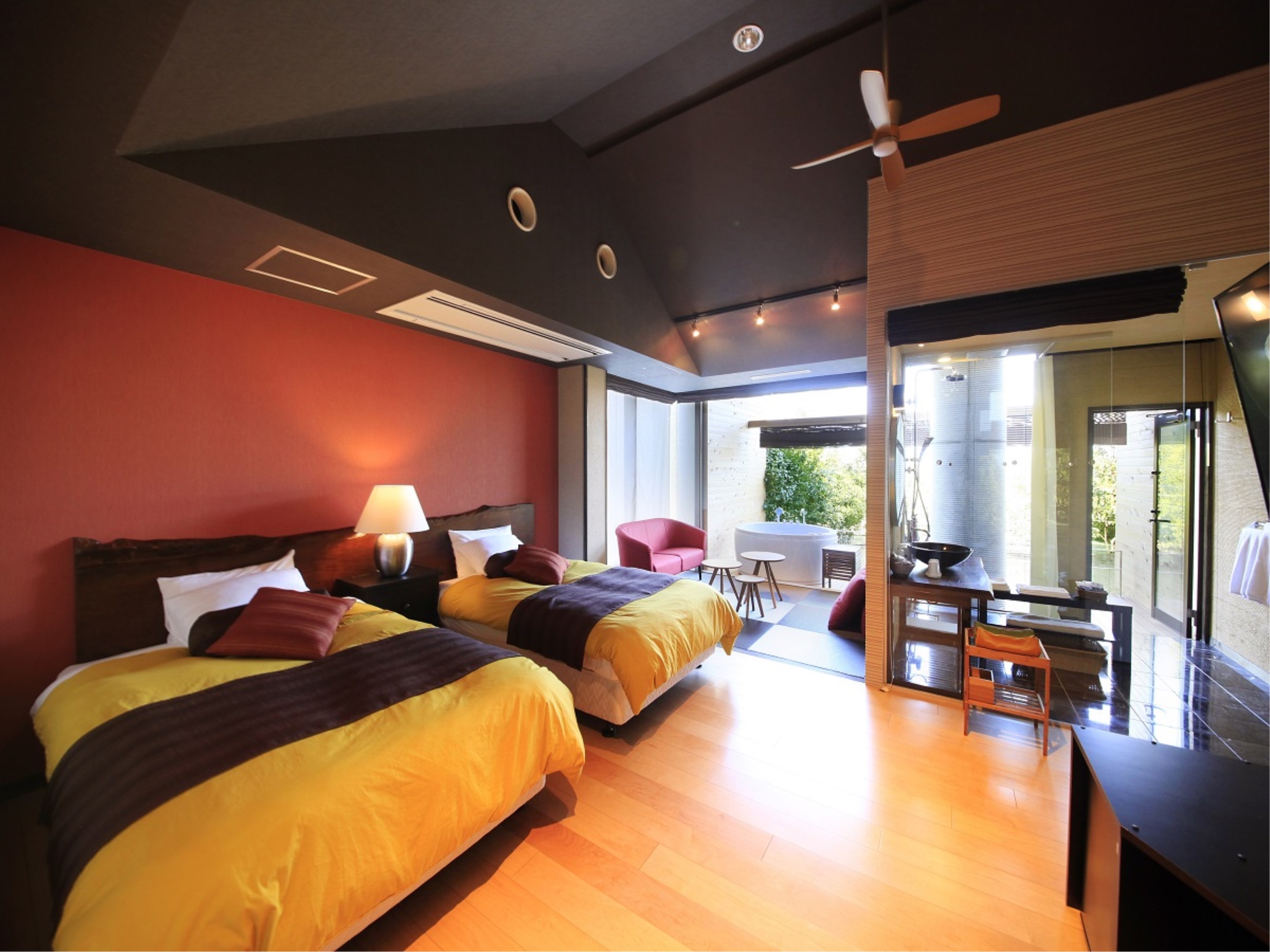 豪华和洋式双床套房，带桑拿和露天风吕-禁烟， 45平方米， 最大容量: 4人， 无景