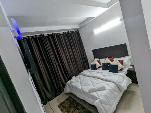 一卧室公寓（带阳台）