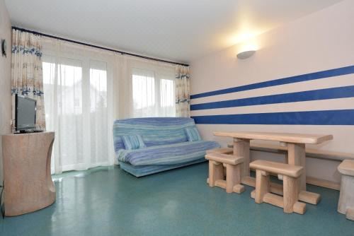 两卧室公寓 - 带露台