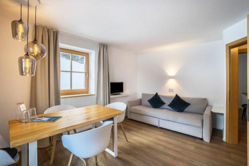 高级一卧室带阳台公寓