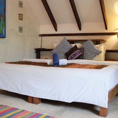 One-Bedroom Villa-Upper Floor Kupon Panji Panji Tropical Wooden Home