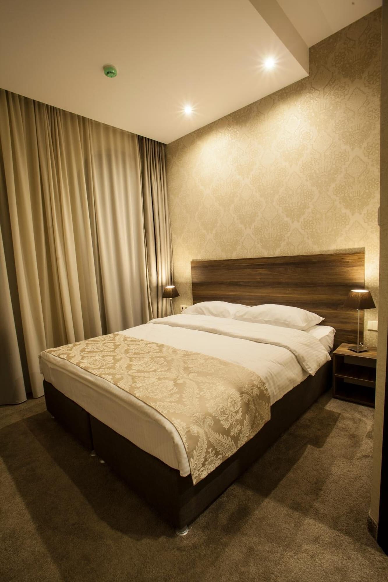 市景标准双人间或双床间