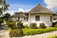 Antonio Beach Tree House Hotel & Spa