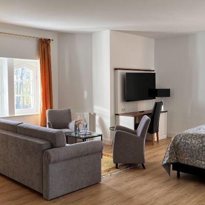 Deluxe Room Schloss Schlemmin Promo Code