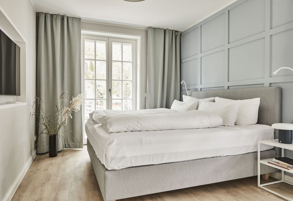 主套房带蒸汽浴和阳台