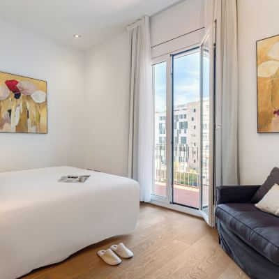 Superior Four-Bedroom Apartment Aspasios Rambla Catalunya Suites Promo Code