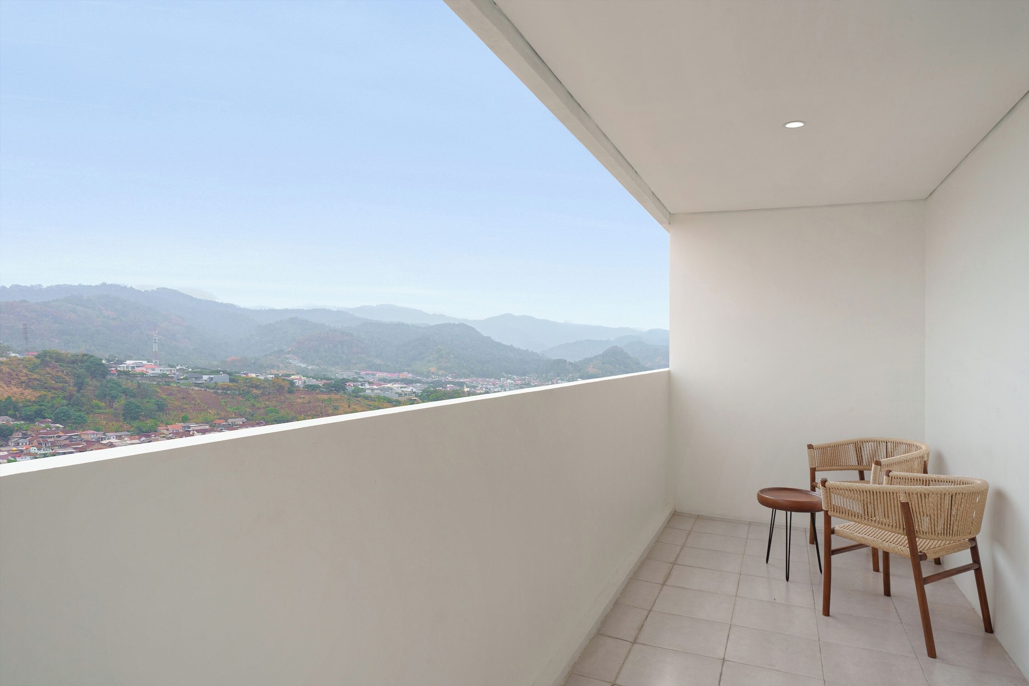 至尊豪华房-1张大床-阳台-海景